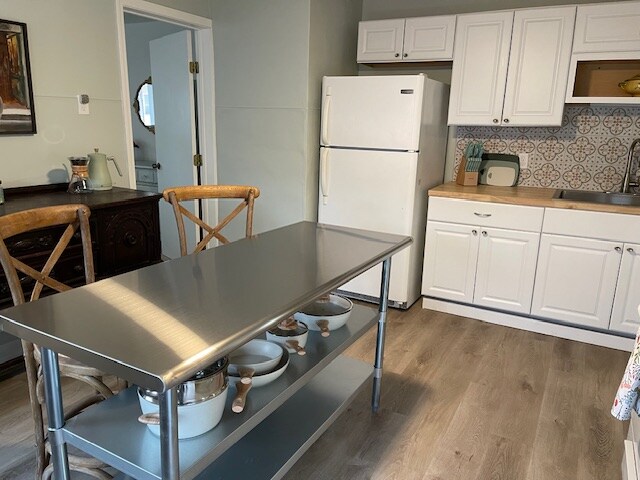 Foto del edificio - 1942 E 120th St