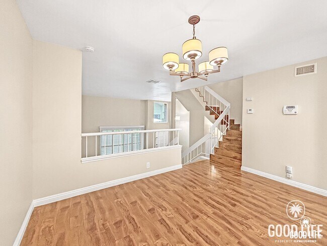 Foto del edificio - Beautiful 3B/2.5BA W/ Attached 2 Car Garage, A/C, & W/D in La Jolla!