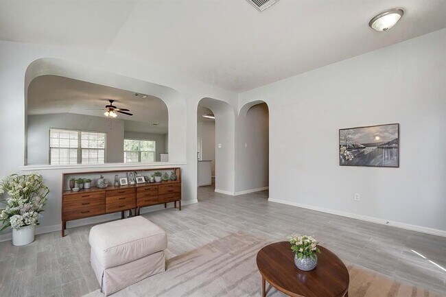 Foto del edificio - 5506 Gable Meadows Dr