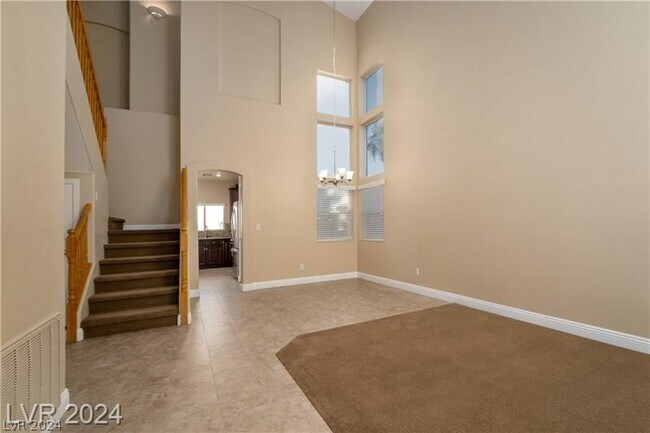 Building Photo - 1219 Diamond Valley St
