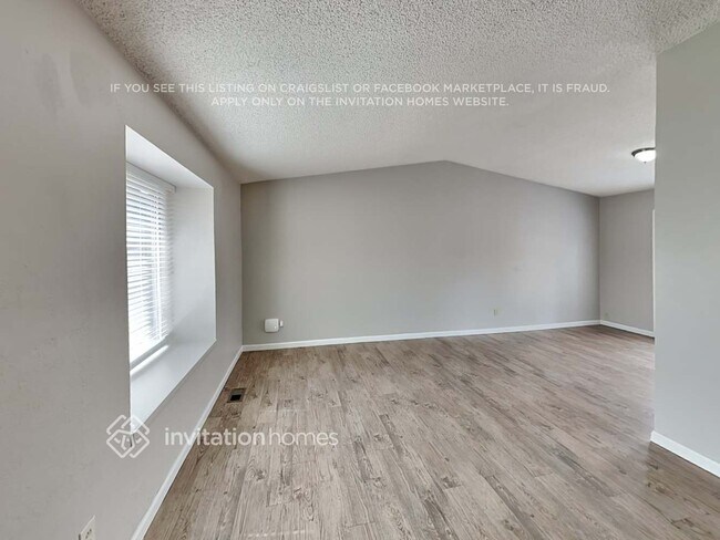 Building Photo - 19034 E Mansfield Dr