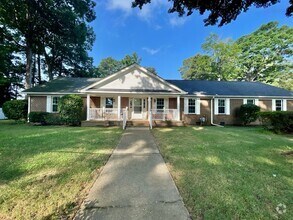 Building Photo - 813 Five Point Rd