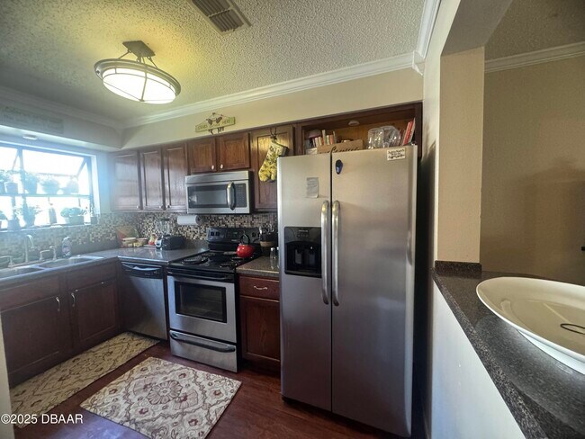 Foto del edificio - 155 White Fawn Dr