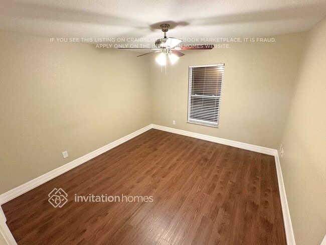 Building Photo - 25913 Aysen Dr