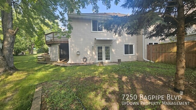 Foto del edificio - 7250 Bagpipe Blvd