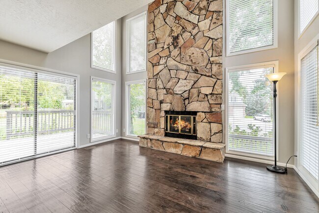 Building Photo - 4829 Arbor Cir