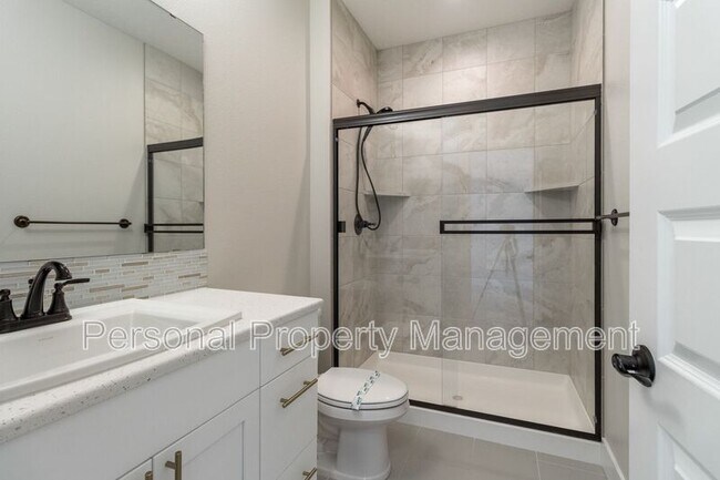 Foto del edificio - 9547 N Woodland St