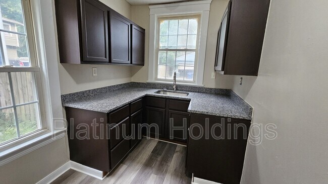 Foto del edificio - 3192 Sycamore Rd