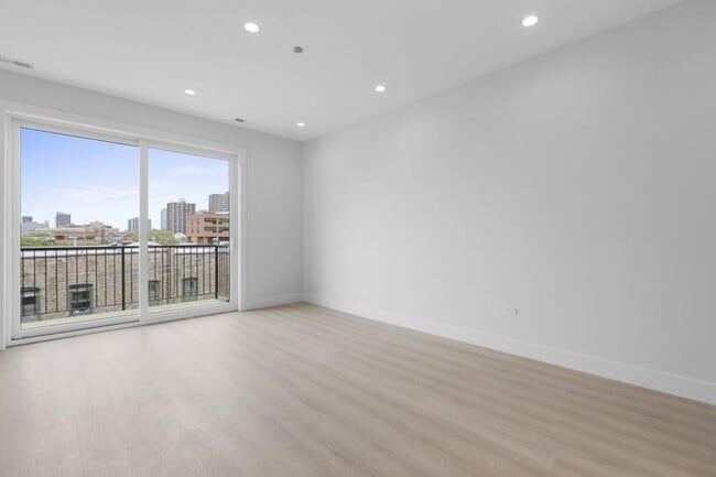 Building Photo - 1 bedroom in Chicago IL 60613