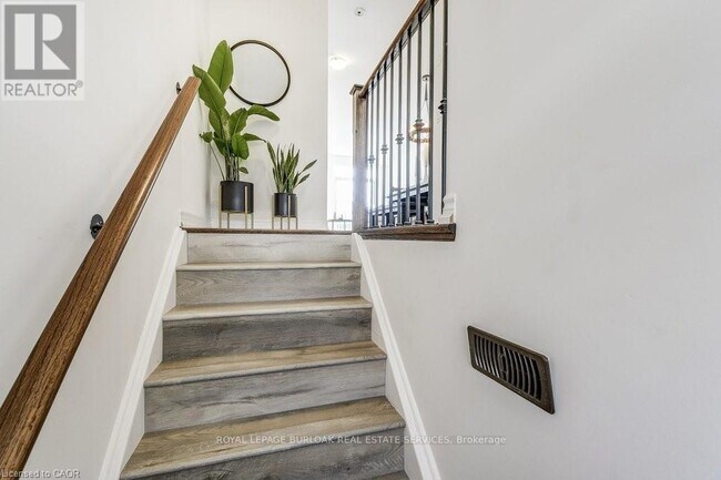 Building Photo - 2362 Treversh Common