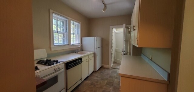 Foto del edificio - 932 Carr St