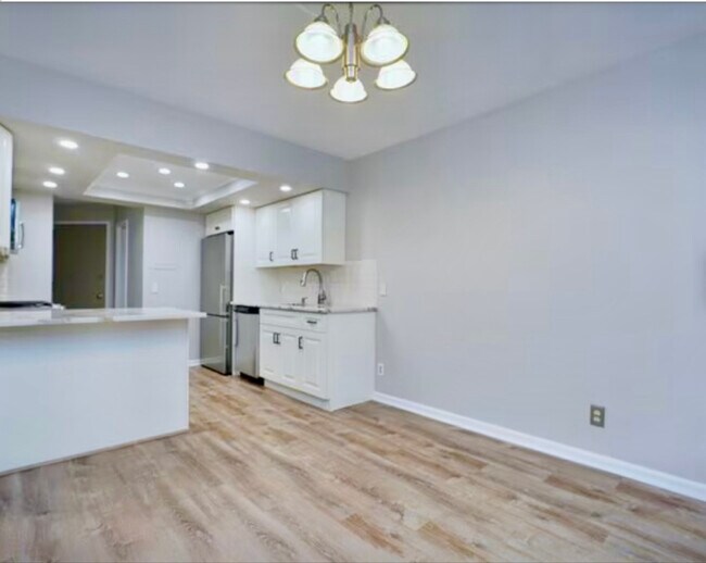 Foto del edificio - 41 Wellington Ct