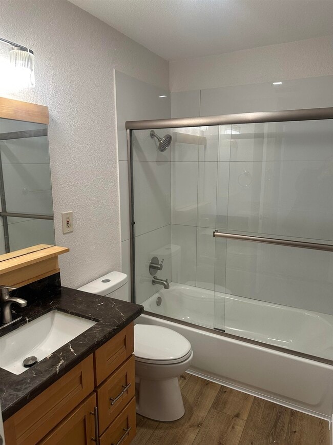 Building Photo - 2009 Olivera Rd