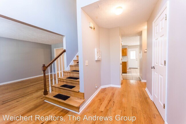 Building Photo - 4 br, 2.5 bath House - 3425 Cobble St