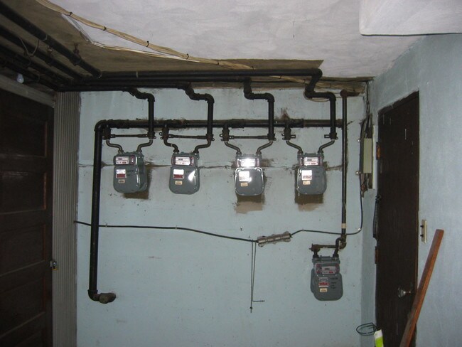 Medidor de gas individual - 503 Hale Ave