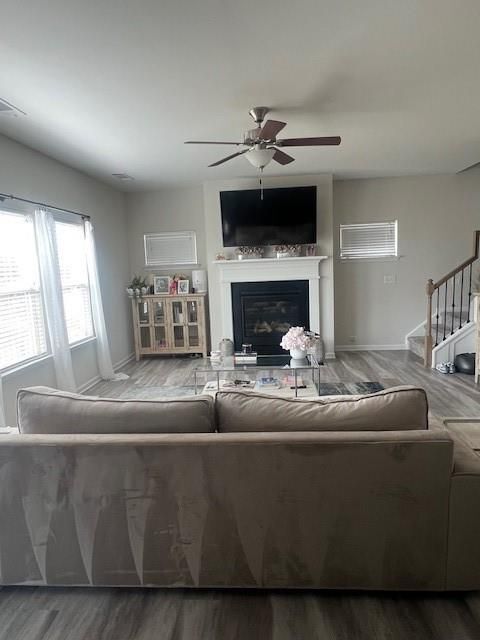 Foto del edificio - 1905 Azure Grove Ct