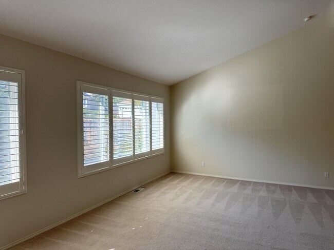 Foto del edificio - 7825 Amethyst Loop NW