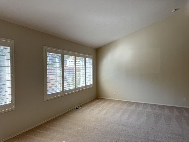 Photo - 7825 Amethyst Loop NW House