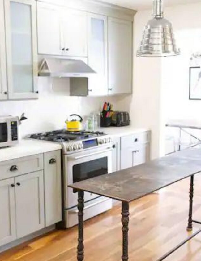 Hermosa cocina grande para cocineros. - 1171 Hyperion Ave