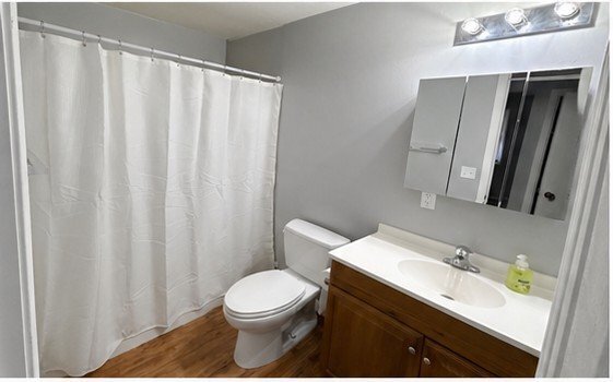 Foto del edificio - 361 E Spruce St