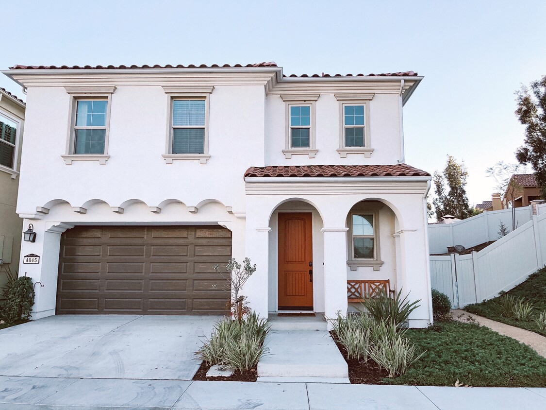 Front view - 4845 Ballast Ln