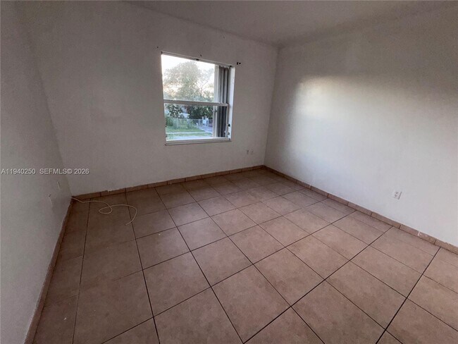 Foto del edificio - 14140 NE 2nd Ct