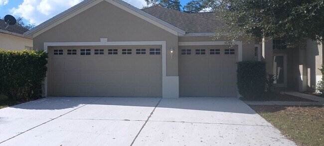 Building Photo - 4 Bedroom 3 Bath 3 Car Garage Home in Ster...