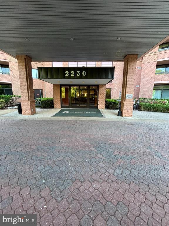 Foto del edificio - 2230 George C Marshall Dr