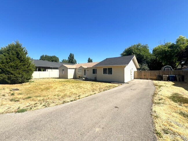 Foto del edificio - 8725 W Cory Ln