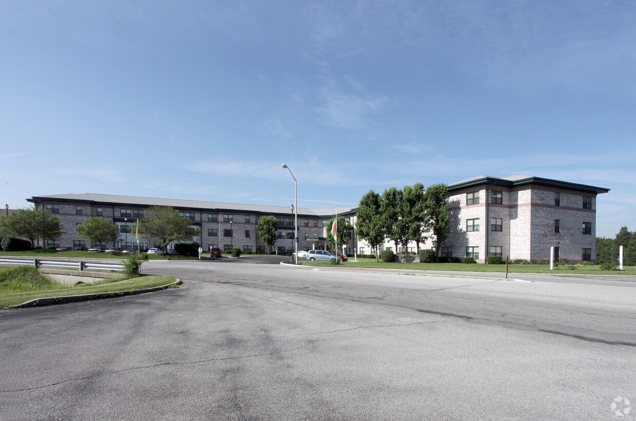 Wyndham Hall Senior Apartments Indianapolis, IN