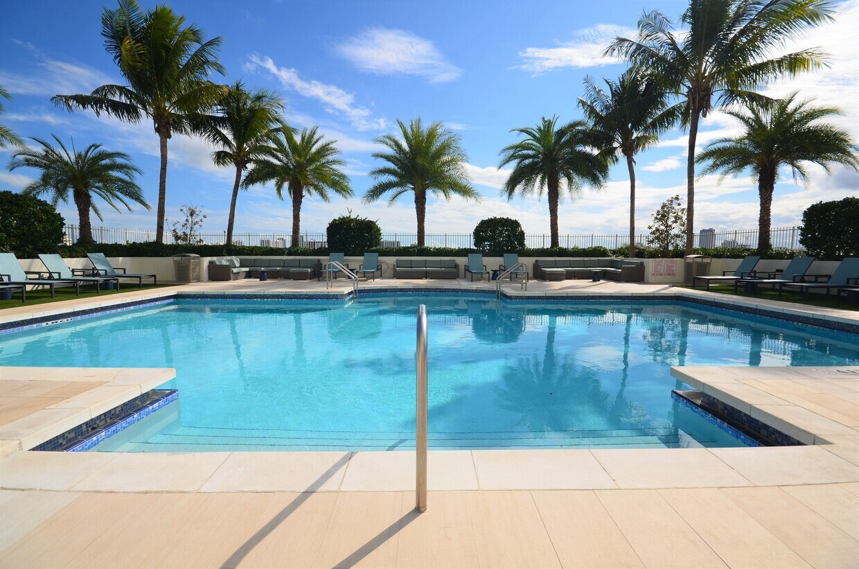 3000 Coral Way Unit 602, Coral Gables, FL 33145 Condo for Rent in