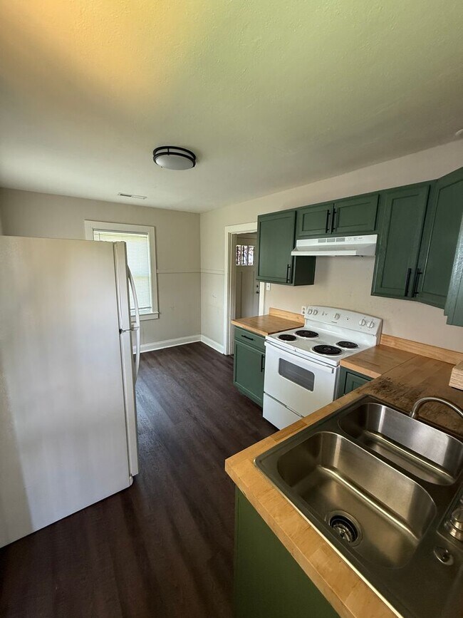 Foto del edificio - 2 Bed/1 Bath House