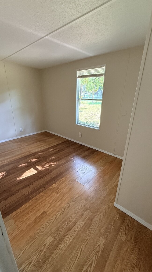 Building Photo - 284 Speedway Dr