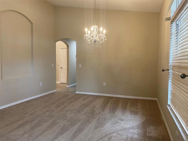 Building Photo - 10152 Whisper Pointe Dr