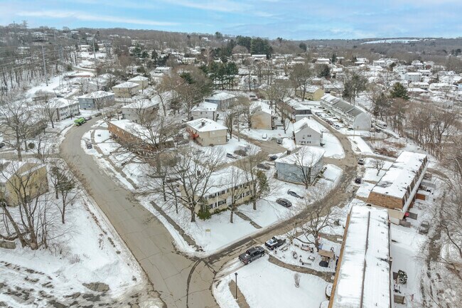 88 Ángel Dr - Bunker Heights Estates