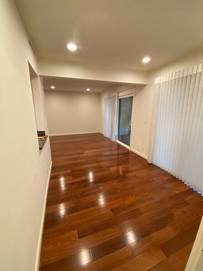 Foto del edificio - 20812 4th St