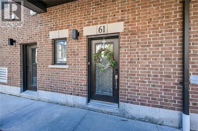 Building Photo - 61 Esplanade Ln