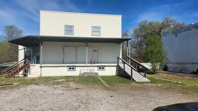 Building Photo - 501 Frisco St
