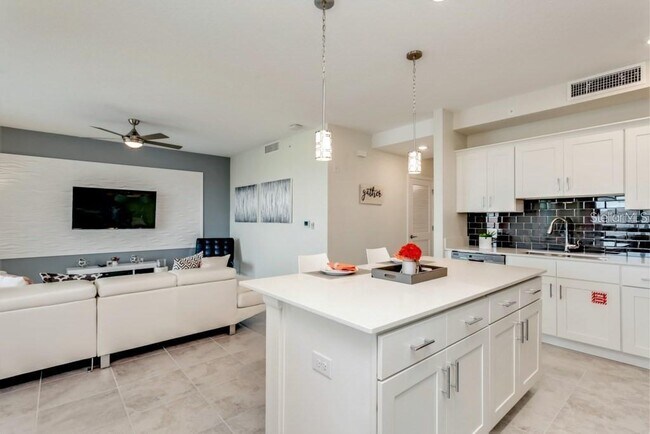 Foto del edificio - 3111 Paradox Cir