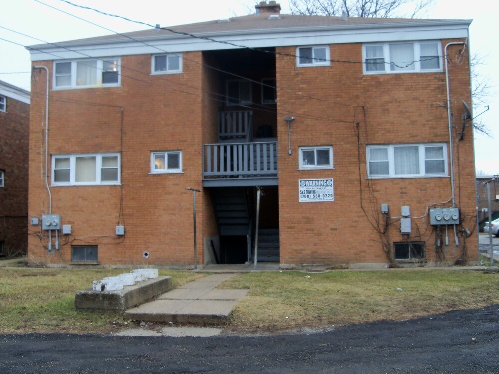 Building Photo - 2116 S 5th Ave