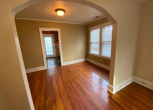 Foto del edificio - 3026 Church St