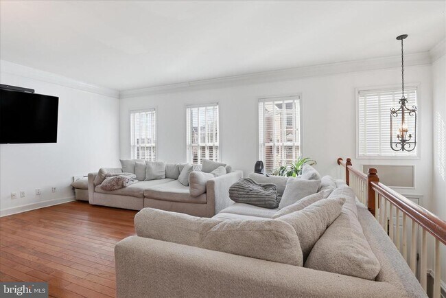 Building Photo - 9285 Laurel Ridge Crossing Rd