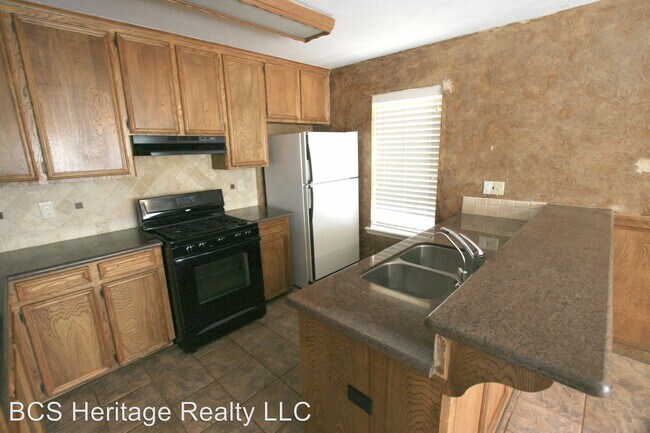 Foto del edificio - 3 br, 2 bath House - 1008 Crestwood