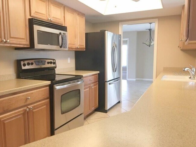 Foto del edificio - 2281 Vía Seville