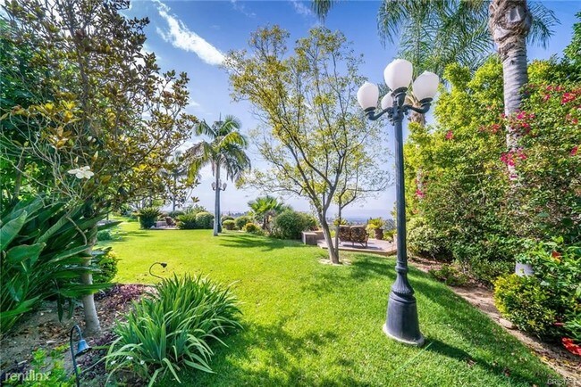 Building Photo - 5 br, 5 bath House - 4165 Elm View Dr