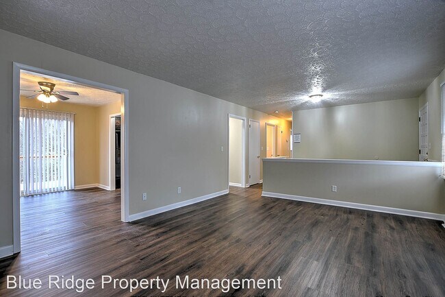 Foto del edificio - 4 br, 2.5 bath House - 328 Blue Haven Drive