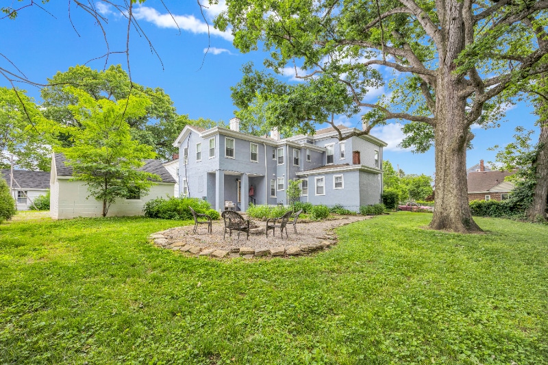 Foto principal - 5618 Whitney Pl