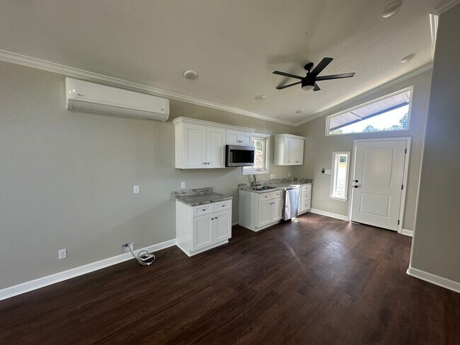 Foto del edificio - 7332 US-79