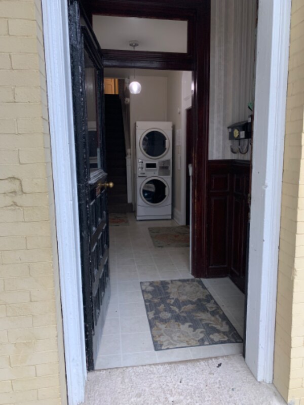 593 Madison Ave Unit 2, York, PA 17404 Room for Rent in York, PA