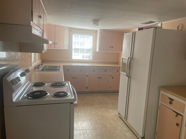 Foto del edificio - 410 N Tillman St